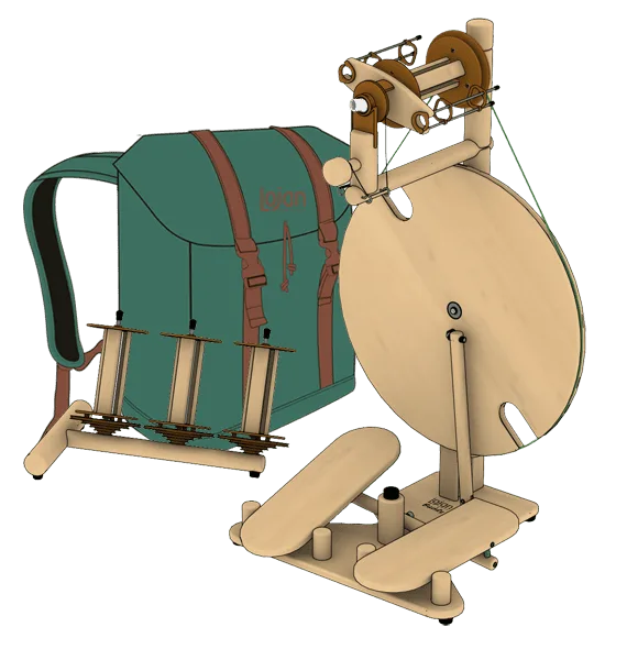 Een houten spinnewiel met lazy kate, en een rugzak. Lojan